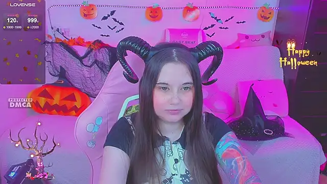 Snapshot of Lolisuccub chatting on October 2025 04:52:01 PM Lolisuccub online show from October 2025 04:52:01 PM