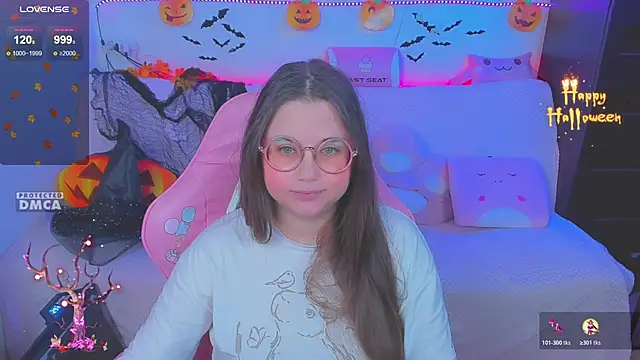 Snapshot of Lolisuccub chatting on November 2025 04:35:01 PM Lolisuccub online show from November 2025 04:35:01 PM