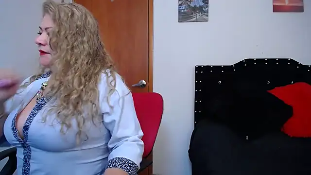 Ursulawhite69 online show from January 2025 03:07:02 PM