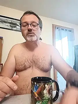 Snapshot of mike9473 chatting on September 2025 05:31:01 AM mike9473 online show from September 2025 05:31:01 AM