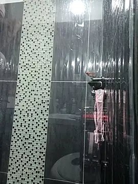 LunaZambrano online show from October 2025 03:32:01 PM