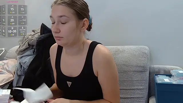 Julvka online show from January 2025 05:42:02 PM