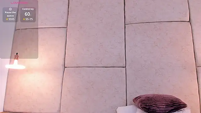 aisha vs online show from January 2025 12:21:01 PM