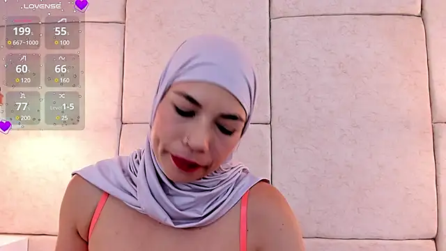 aisha vs online show from February 2025 03:10:02 PM