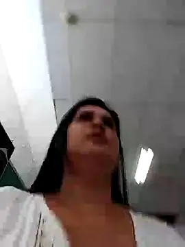 keilymadam online show from December 2024 04:49:02 PM