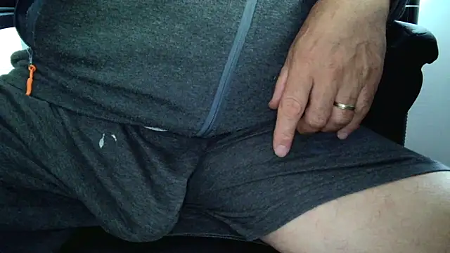 Snapshot of scorvierge@xh chatting on September 2025 01:03:01 PM scorviergexh online show from September 2025 01:03:01 PM