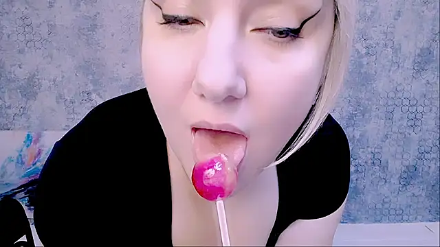 Djullia online show from February 2025 12:16:01 PM