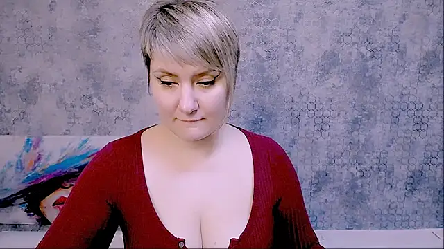 Djullia online show from February 2025 03:19:02 PM