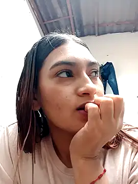 annie-19 online show from February 2025 05:30:02 PM