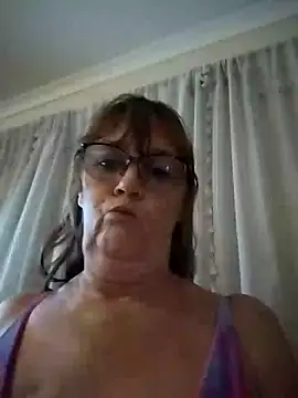 bellaau online show from January 2025 04:08:01 PM