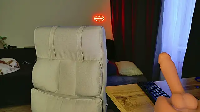 MishaMILF online show from December 2024 11:45:01 AM