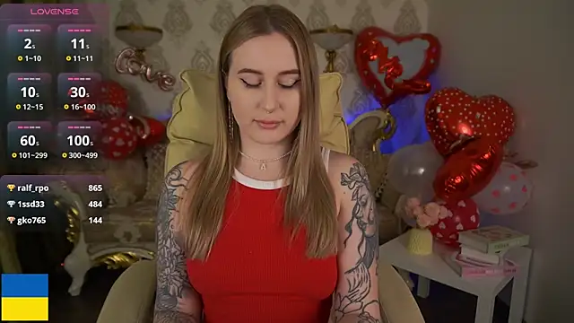 Snapshot of ArolinaNight chatting on February 2025 04:14:02 AM ArolinaNight online show from February 2025 04:14:02 AM