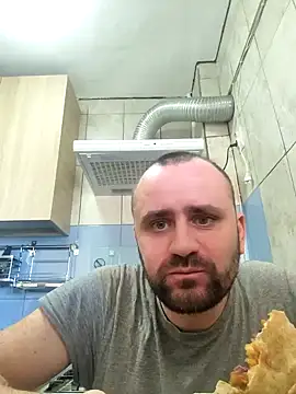 Snapshot of Govora chatting on January 2025 11:21:02 AM Govora online show from January 2025 11:21:02 AM