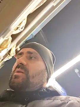 Snapshot of Govora chatting on February 2025 10:54:01 AM Govora online show from February 2025 10:54:01 AM