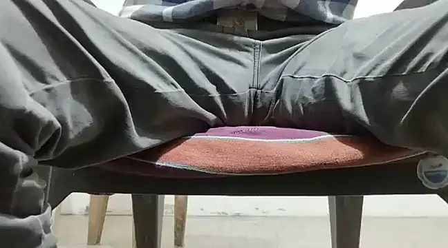 Snapshot of manan28 chatting on December 2024 01:03:01 PM manan28 online show from December 2024 01:03:01 PM