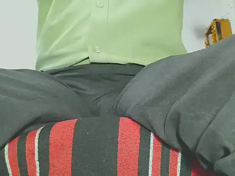 Snapshot of manan28 chatting on November 2025 09:19:01 AM manan28 online show from November 2025 09:19:01 AM