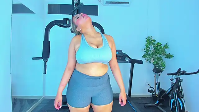 Carlota peach online show from February 2025 03:46:02 AM