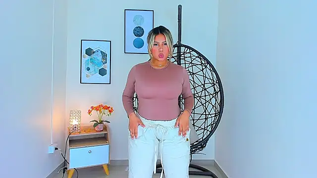 Carlota peach online show from March 2025 12:56:02 PM