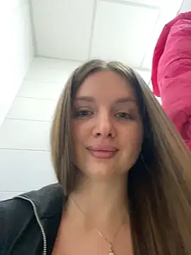 KrisMagnoly online show from February 2026 06:28:01 PM