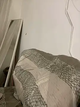 Snapshot of KrisMagnoly chatting on April 2026 11:16:01 PM KrisMagnoly online show from April 2026 11:16:01 PM