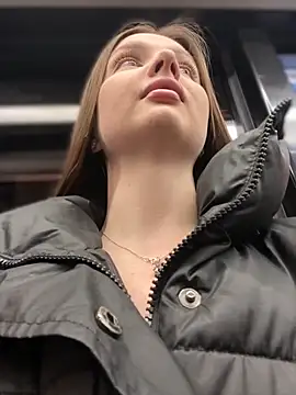 Snapshot of KrisMagnoly chatting on April 2026 06:46:02 PM KrisMagnoly online show from April 2026 06:46:02 PM