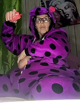 davisdesiresxh online show from December 2024 07:15:02 PM