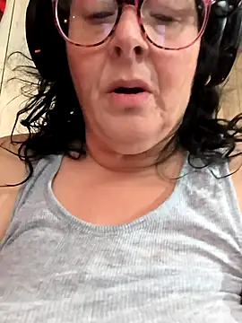 davisdesiresxh online show from September 2025 01:23:01 PM