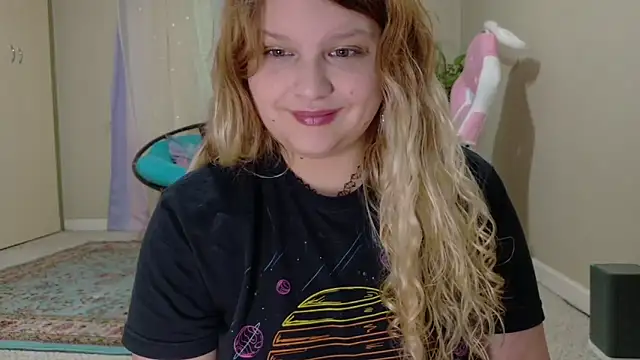 Emihaze online show from November 2025 07:16:02 PM