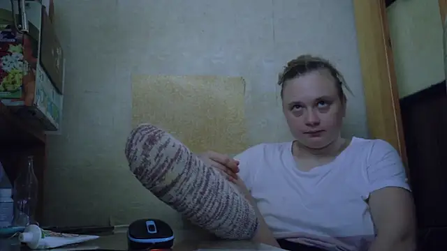 Snapshot of FrumCake chatting on March 2026 07:34:02 AM FrumCake online show from March 2026 07:34:02 AM