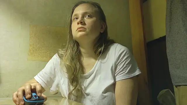 Snapshot of FrumCake chatting on March 2026 01:29:02 AM FrumCake online show from March 2026 01:29:02 AM