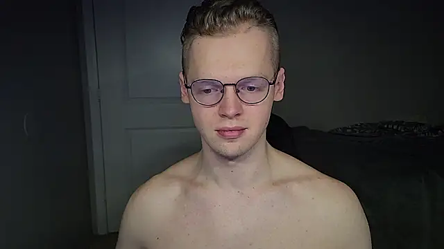 Snapshot of doloresman chatting on February 2026 10:52:02 PM doloresman online show from February 2026 10:52:02 PM