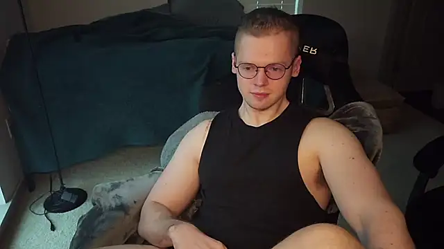 Snapshot of doloresman chatting on April 2026 12:08:02 AM doloresman online show from April 2026 12:08:02 AM