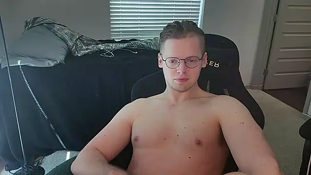 Snapshot of doloresman chatting on May 2026 05:40:02 PM doloresman online show from May 2026 05:40:02 PM