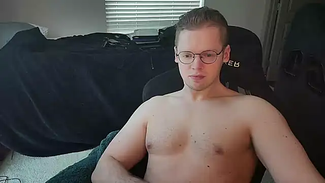 Snapshot of doloresman chatting on May 2026 06:28:02 PM doloresman online show from May 2026 06:28:02 PM