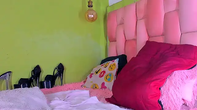 the queen aleja online show from December 2024 04:58:02 AM