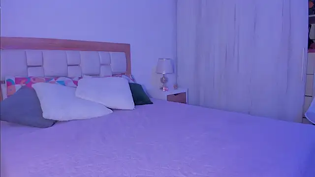 Snapshot of mia_hank chatting on January 2025 11:35:01 AM mia hank online show from January 2025 11:35:01 AM