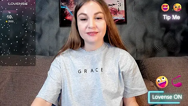 CassieMils online show from September 2025 09:53:01 AM