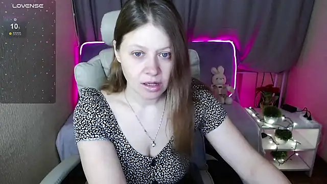 alekasamui online show from February 2025 12:27:01 AM