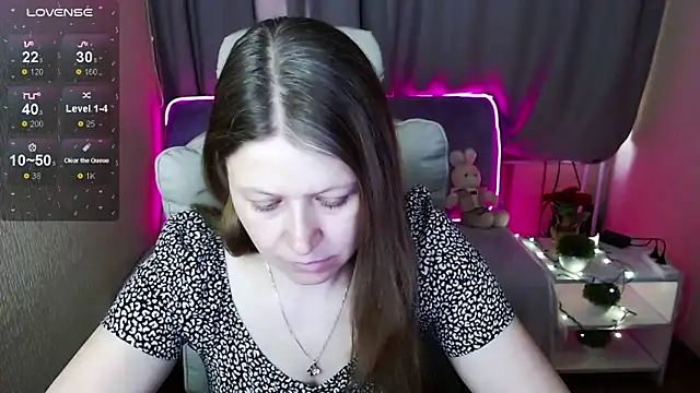 alekasamui online show from February 2025 03:36:02 AM