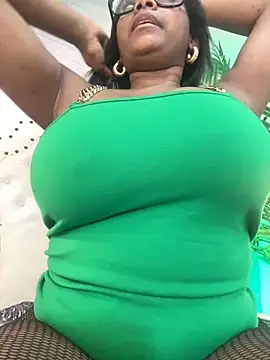 Snapshot of Tayra_Siny chatting on January 2025 11:26:02 AM Tayra Siny online show from January 2025 11:26:02 AM