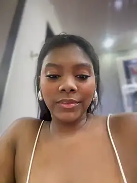 Snapshot of Tayra_Siny chatting on January 2025 01:42:02 PM Tayra Siny online show from January 2025 01:42:02 PM