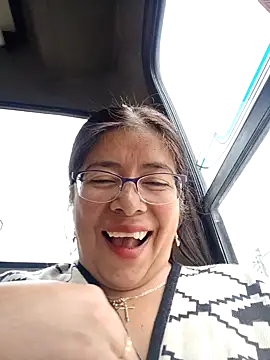 Snapshot of __valentina18 chatting on December 2024 04:20:01 PM valentina18 online show from December 2024 04:20:01 PM