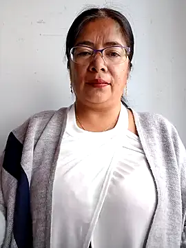 Snapshot of __valentina18 chatting on January 2025 01:13:01 PM valentina18 online show from January 2025 01:13:01 PM