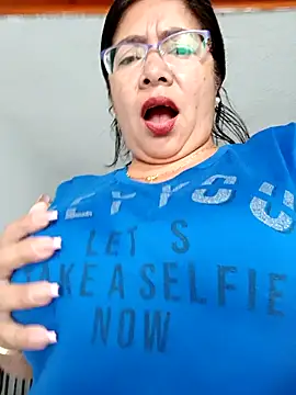 Snapshot of __valentina18 chatting on January 2025 01:09:02 PM valentina18 online show from January 2025 01:09:02 PM