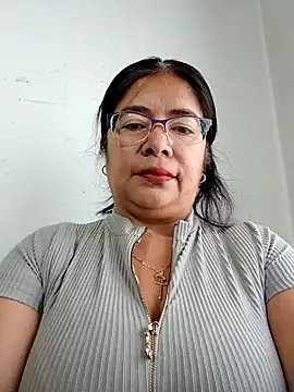 Snapshot of __valentina18 chatting on January 2025 01:09:01 PM valentina18 online show from January 2025 01:09:01 PM