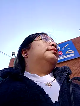 Snapshot of __valentina18 chatting on January 2025 01:53:01 PM valentina18 online show from January 2025 01:53:01 PM