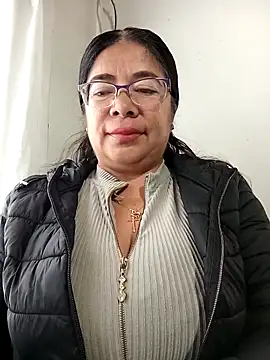 Snapshot of __valentina18 chatting on September 2025 01:11:02 PM valentina18 online show from September 2025 01:11:02 PM