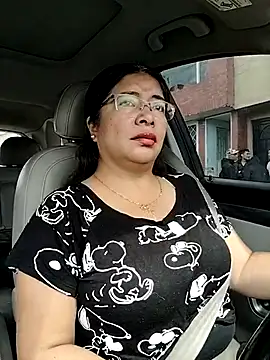 Snapshot of __valentina18 chatting on November 2025 03:49:01 PM valentina18 online show from November 2025 03:49:01 PM