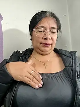   valentina18 online show from January 2026 01:16:02 PM