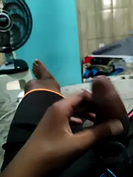 Arthu2r online show from December 2024 05:45:02 PM